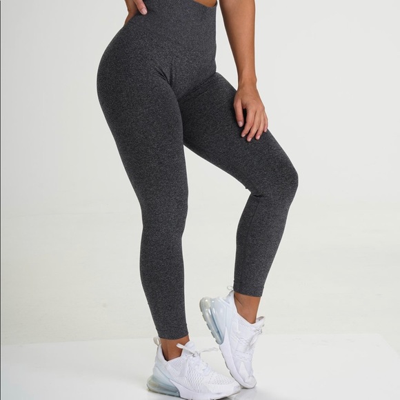 NVGTN Pants - Black Speckled Seamless Leggings NVGTN